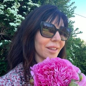 Meet your Posher, Linda